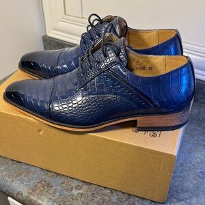 Elegant Blue Crocodile Pattern Oxfords
